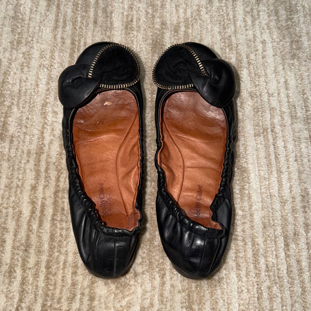 Chloe flats